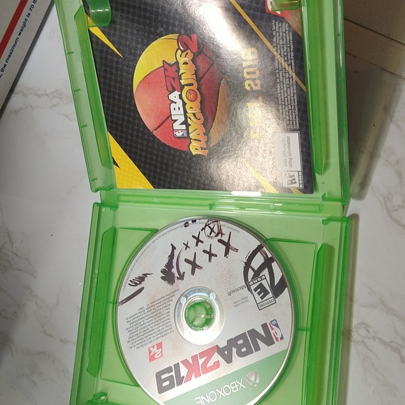 NBA2K19 VIDEO GAME - Picture 3 of 6